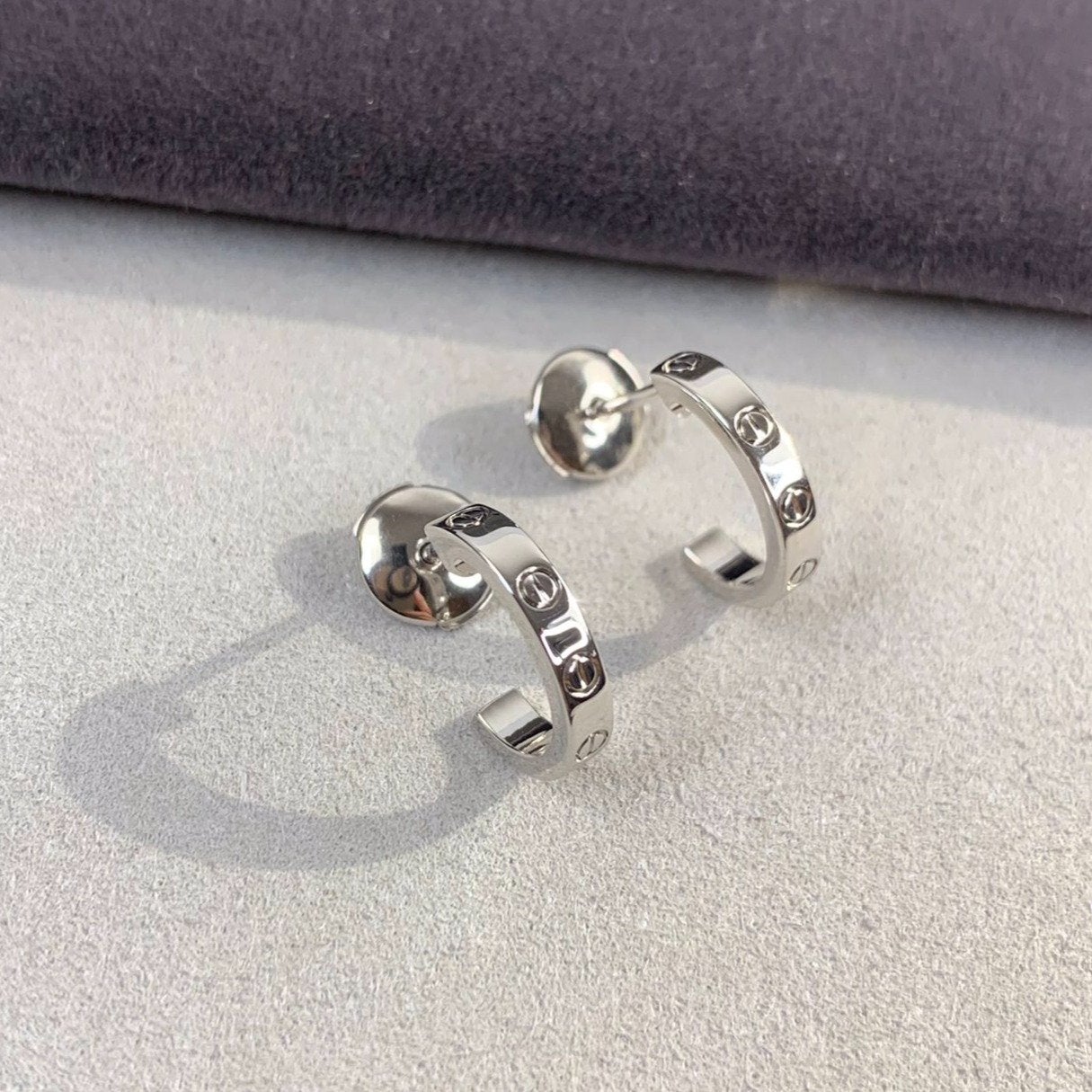 [Vicky]LOVE EARRINGS 2.65MM SILVER
