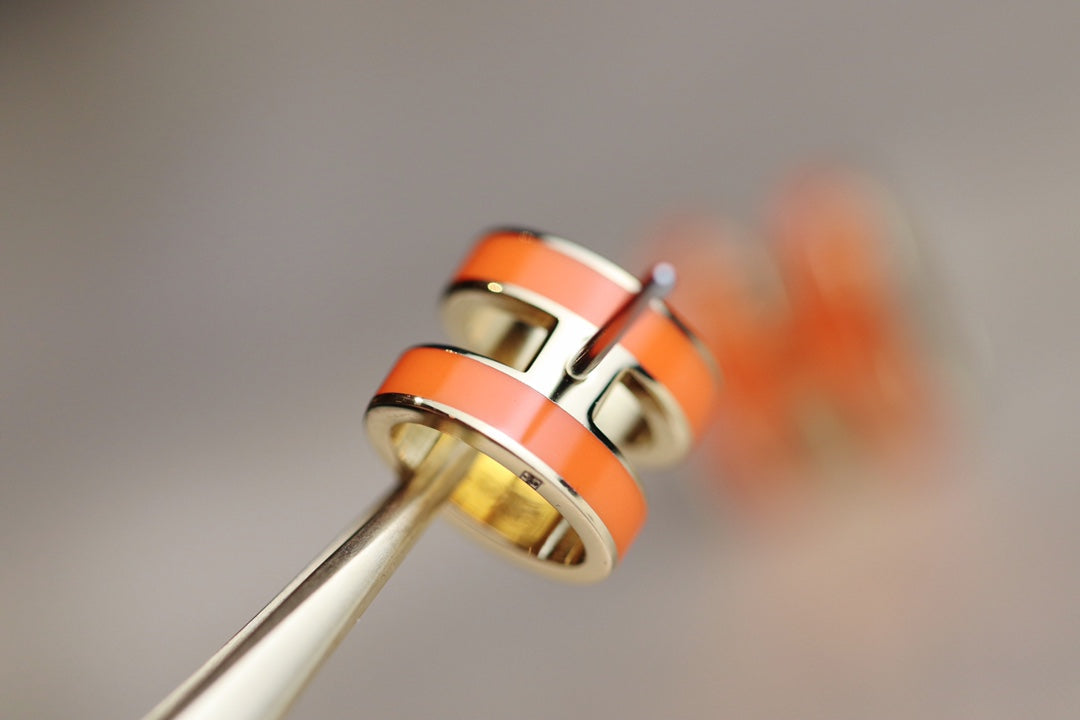[Vicky]MINI POP H EARRINGS ORANGE