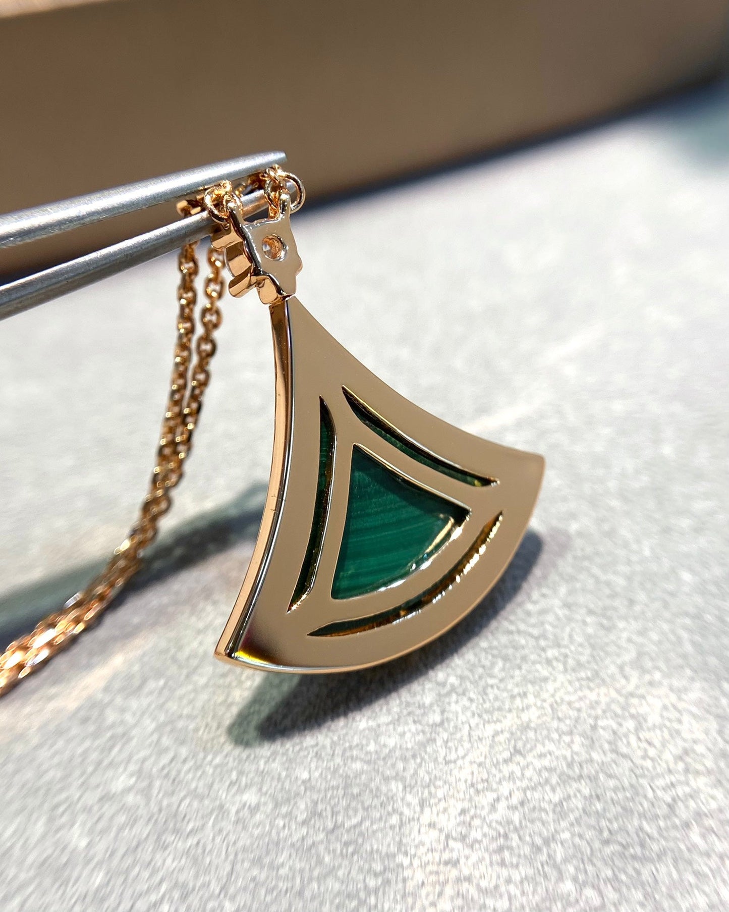 [Vicky]DREAM MALACHITE DIAMOND PAVED PINK GOLD NECKLACE