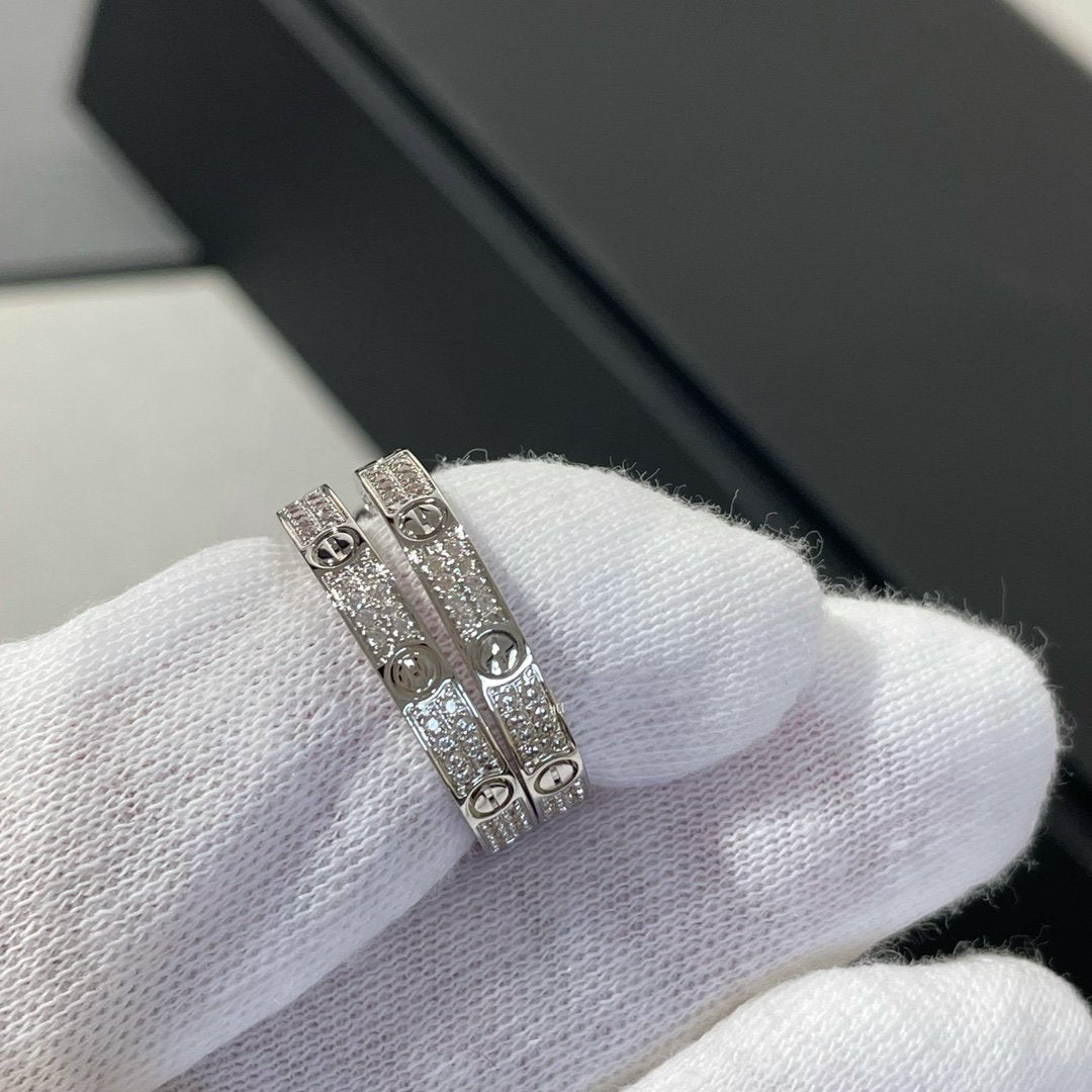 [Vicky]LOVE DIAMOND SILVER HOOP EARRINGS