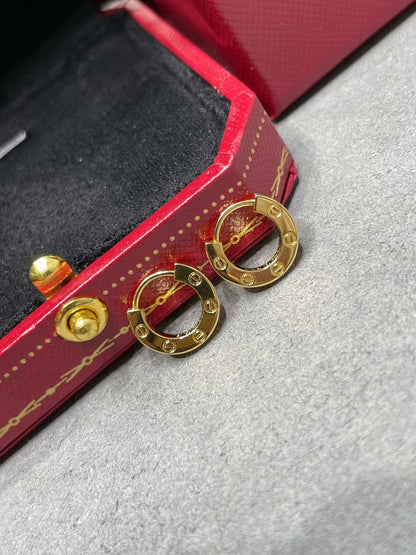 [Vicky]LOVE MINI EARRINGS