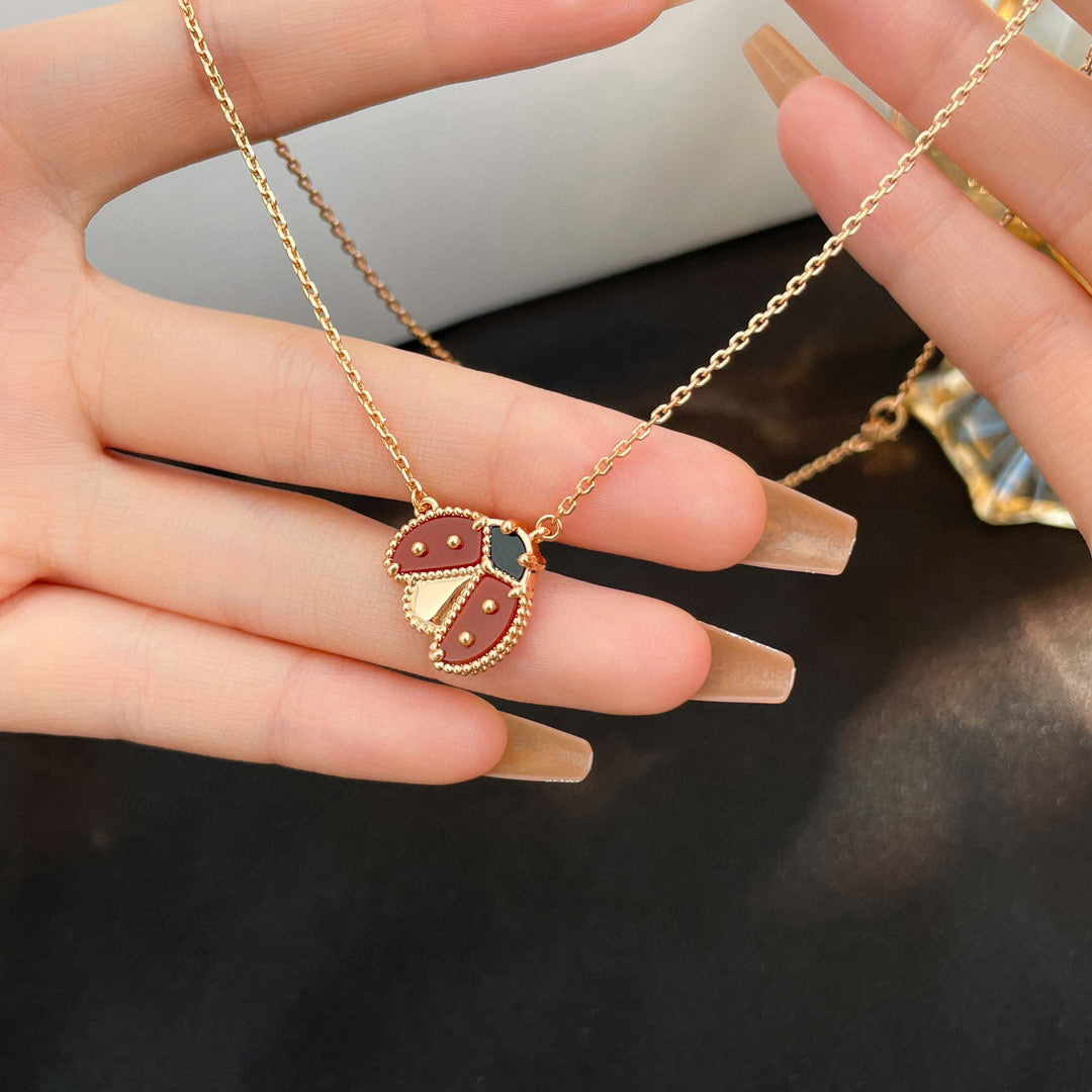 [Vicky]LUCKY  CARNELIANS LADYBUG NECKLACE